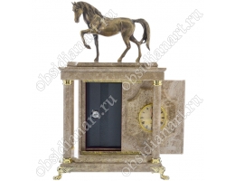 Винтажные часы с сейфом «Конек» из мрамора со скульптурой коня из бронзы