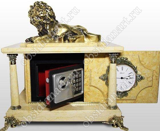Настольный сейф «Лев» из мрамора с фигуркой льва из бронзы
