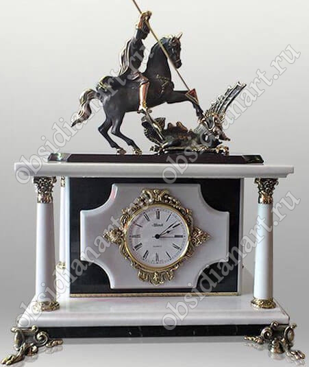 Часы-сейф «Москва-2» из черно-белого мрамора с бронзовой фигуркой Георгия Победоносца