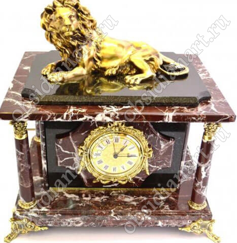 Часы-сейф «Ленинград» из яшмы с бронзовой скульптурой льва