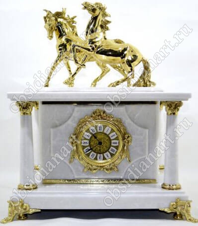 Сейф-часы «Лошади» из белого мрамора